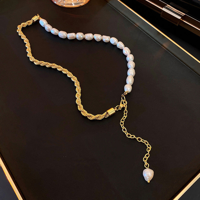 Retro Baroque Pearl Necklace